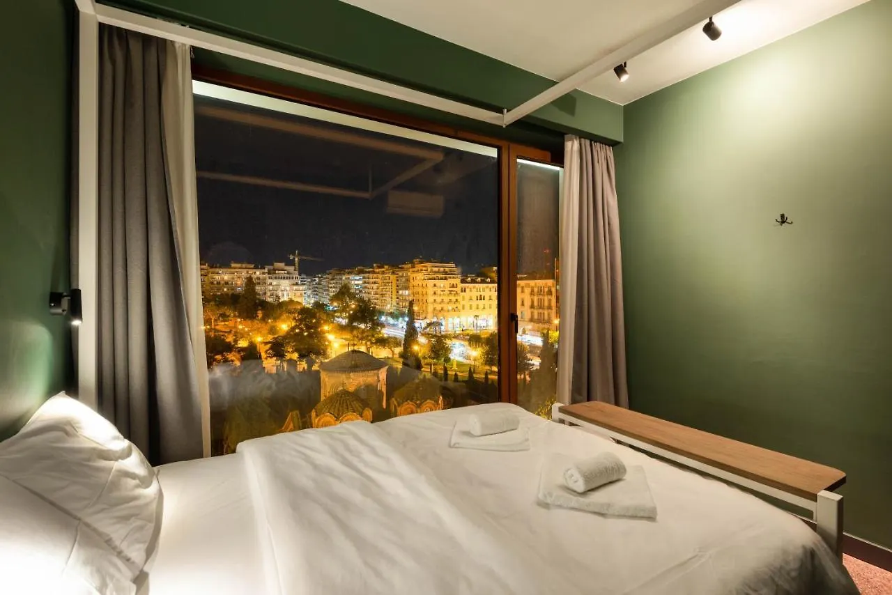 Zeus Is Loose Hostel Thessaloniki Greece