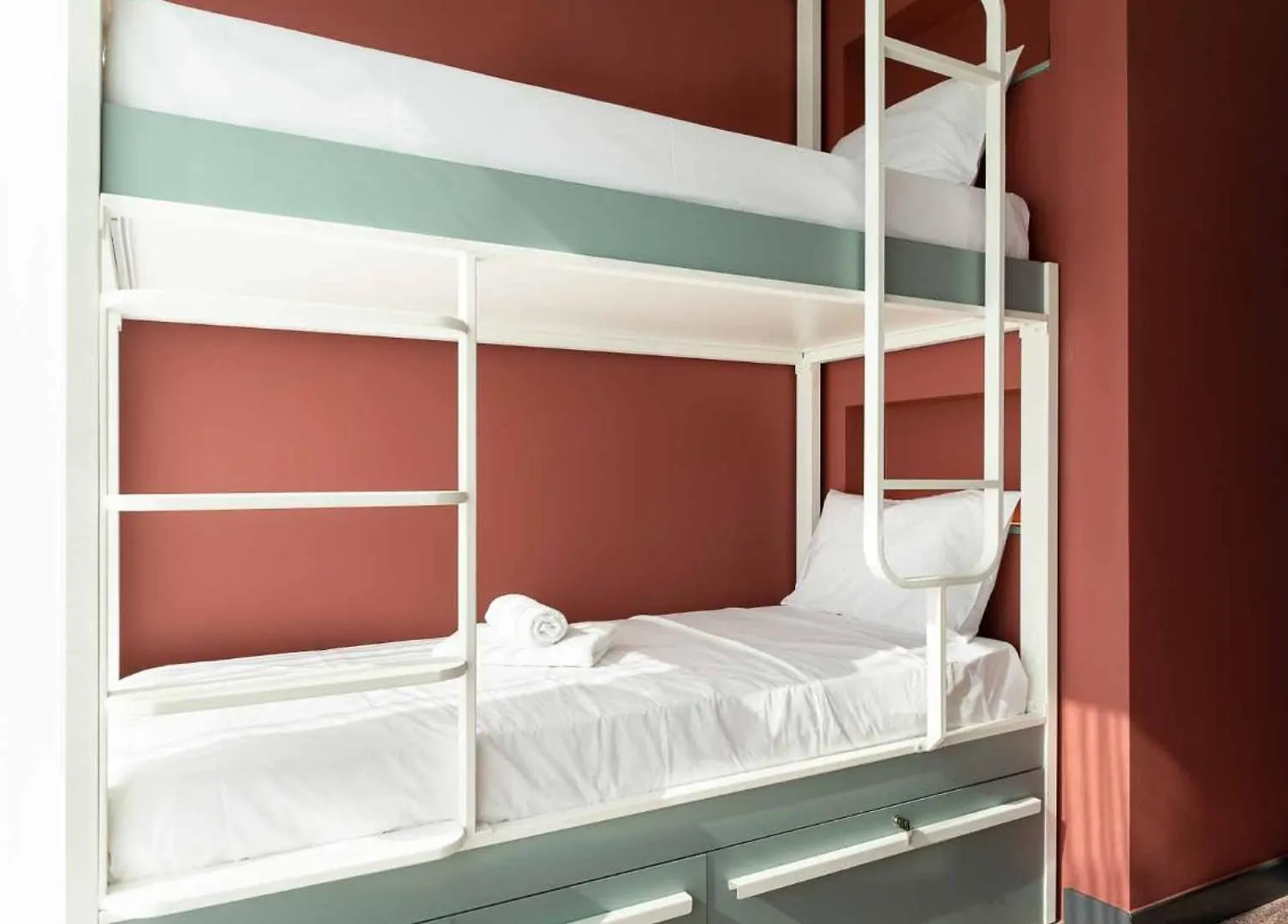 Zeus Is Loose Hostel Thessaloniki